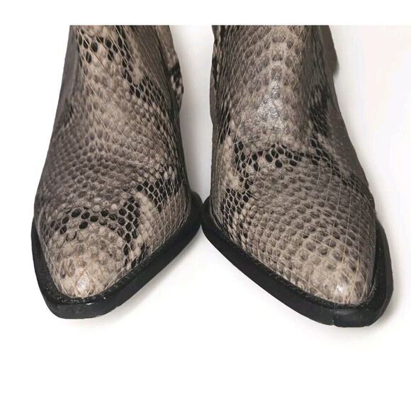 Alias Mae Boots Women’s Beige Snakeskin Leather Pointed Toe Bootie Sz 39, 8 US - Picture 6 of 10